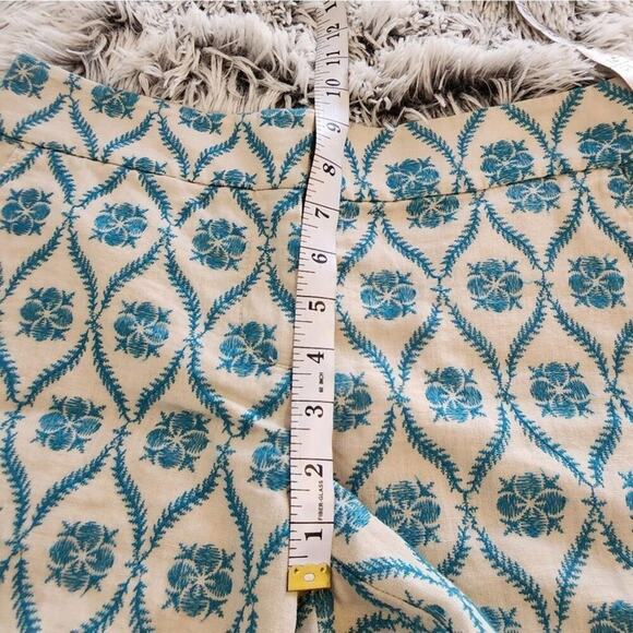 LOFT the Riviera floral cottage embroidered shorts size 0 - Picture 6 of 11